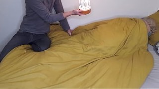 Stepbrother with cake for stepsister&#039s happy birthday caught her masurbating in bed voisine nue and fucked her.