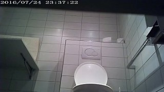 xxxwt Hidden cam mature toilet piss