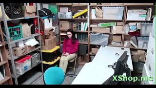 Dangler sucking pleasures in x video chinese hand of foxy minx Athena Rayne