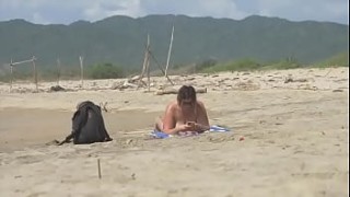 Maca en nudes hot la playa