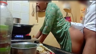 xmxxmx Indian sexy wife got fucked while cooking